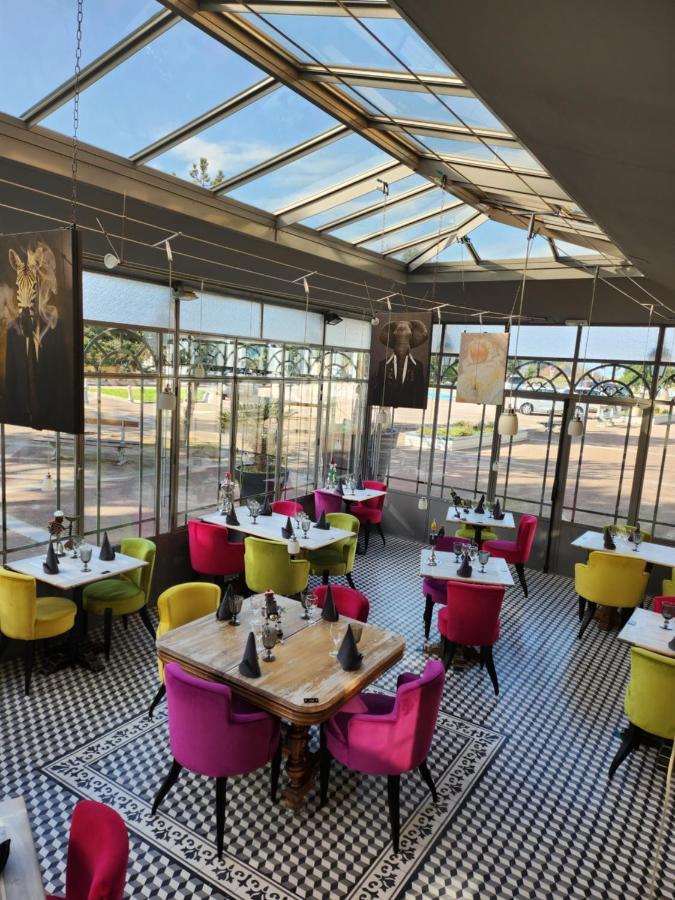 Hotel Restaurant La Pecherie - Le Manoir D'A Cote - Les 5 Ruches -Logis Hotels Courseulles-sur-Mer Bagian luar foto